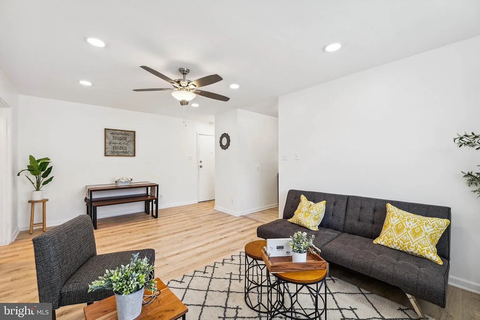 3000 7th St NE APT 210 photo 1