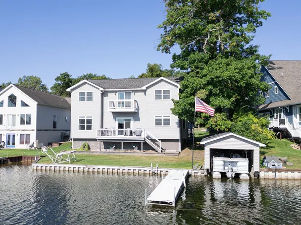 16299 Whitehead Dr, Linden, MI 48451