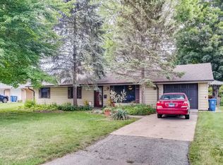 335 Michigan Ave, Aurora, IL 60506