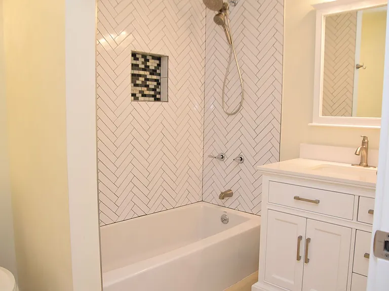 5724 Hillcrest Dr SW — Photo 14