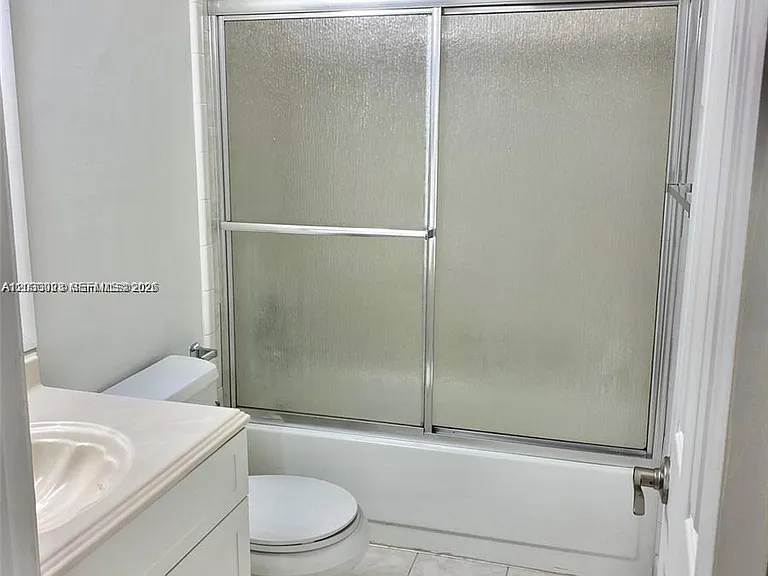 159 Lakeview Dr #204 — Photo 18