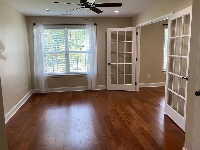 1502 Squirrel Rd — Photo 4