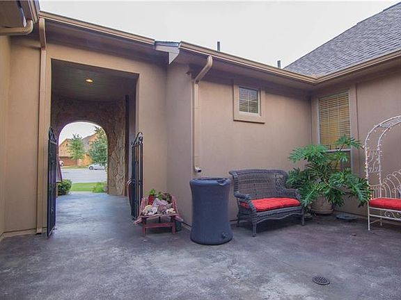 4th image of 4812 Mont Blanc Dr