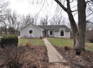 744 Highway 40, New Franklin, MO 65274