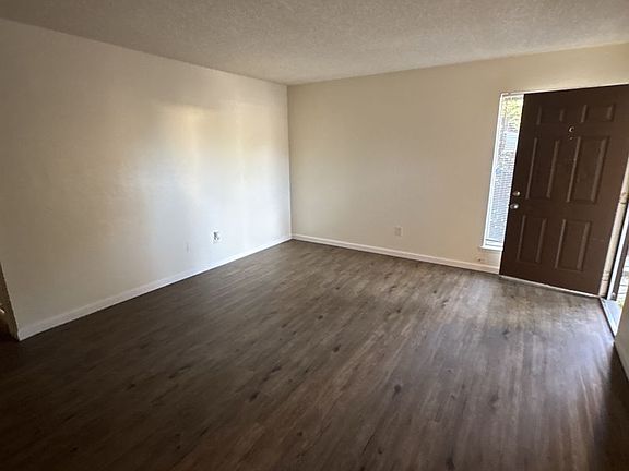 3rd image of 726 S Locust St APT C