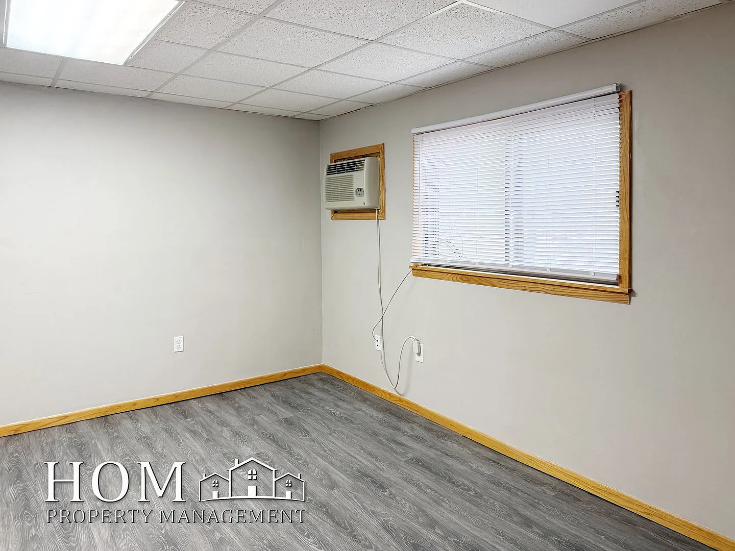 325 Belgrade Avenue — Photo 4