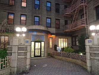 Sold by Thomas Lipovetsky, LREB