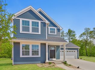 1625 Reagan Dr, Three Rivers, MI 49093