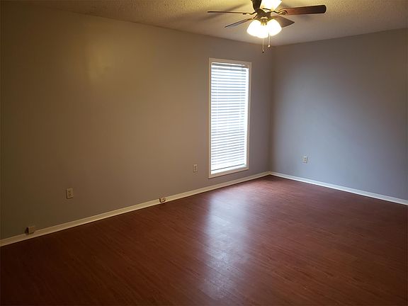 4th image of 3086 McVay Trail Dr
