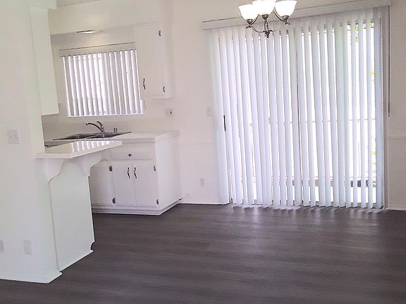 2nd image of 11933 Darlington Ave #0251f89ee