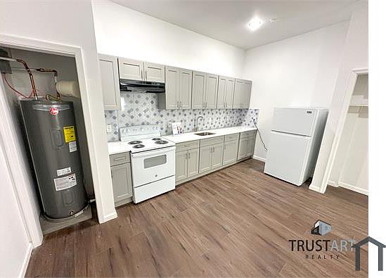 1st image of 2317 N 15th St #1