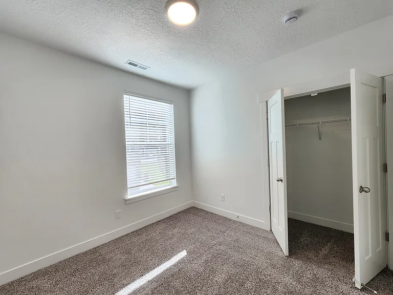 4735 S Alder Dr #F204 — Photo 15