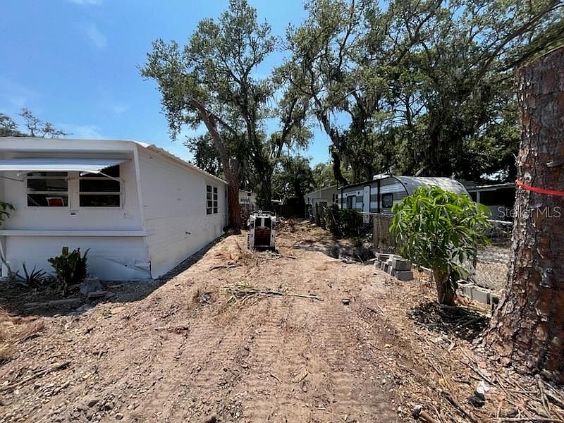 1st image of 109 ORANGE GROVE AVENUE S