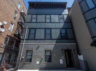 218 Hancock Ave FLOOR 3, Jersey City, NJ 07307