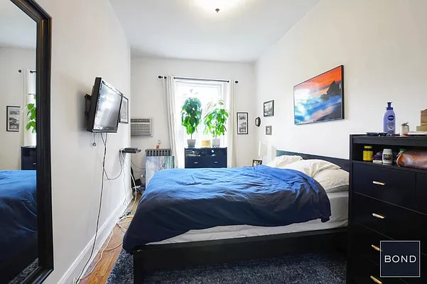 Rented by Bond New York | media 15