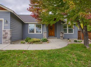 985 SW Rimrock Way, Redmond, OR 97756