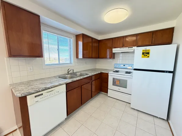 1347 Ransom Rd APT 3, Grand Island, NY 14072