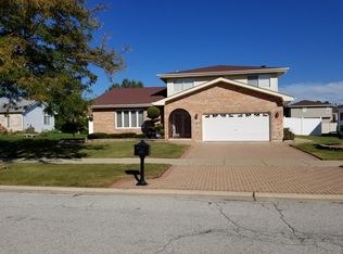 161 Red Barn Rd, Matteson, IL 60443