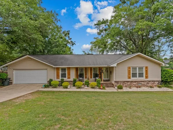 203 Seminole Dr, Enterprise, AL 36330