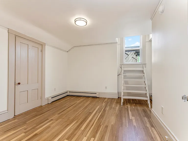156 Danforth St #3 — Photo 25
