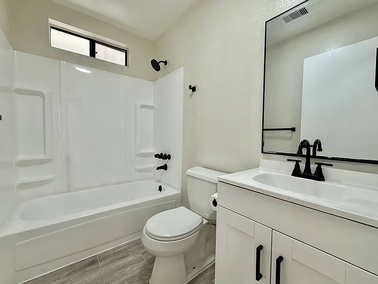 20607 S Harvard Blvd — Photo 2