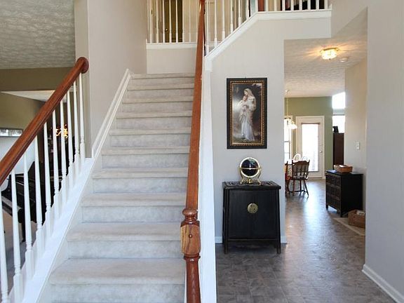 2nd image of 508 Thames Cir