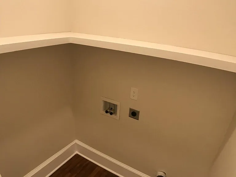 955 Myrtle St NE — Photo 16