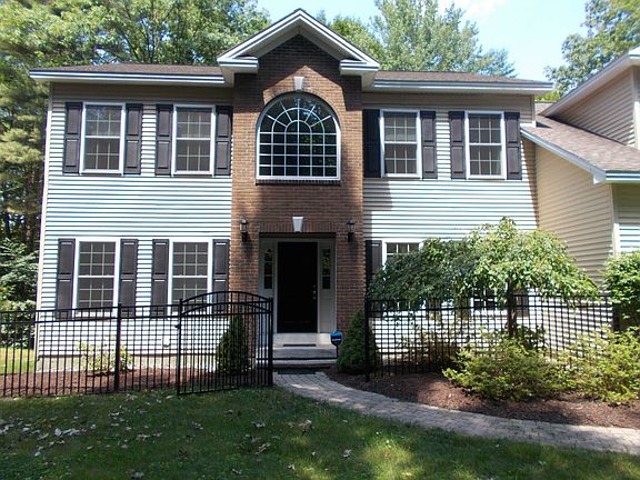 2nd image of 16 Seymour Dr