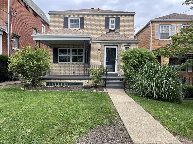 1332 Hawthorne St — Photo 1