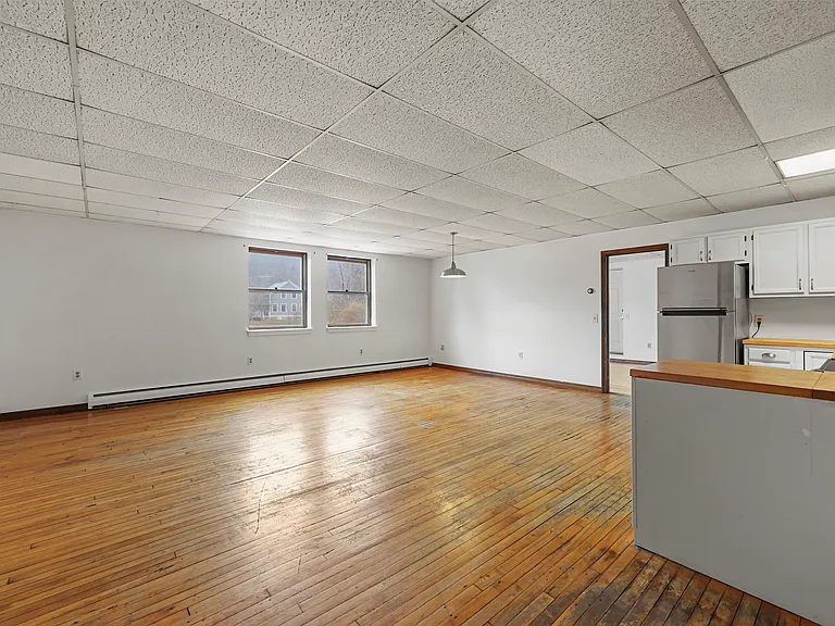 55 Crystal St #8 — Photo 12