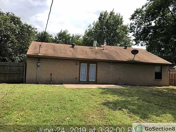 3rd image of 6401 Cedar Cove Ct