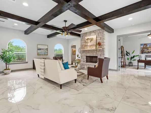 427 Bella Montagna Cir, Austin, TX 78734