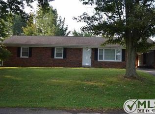 922 Ridgeway Dr, Harrodsburg, KY 40330