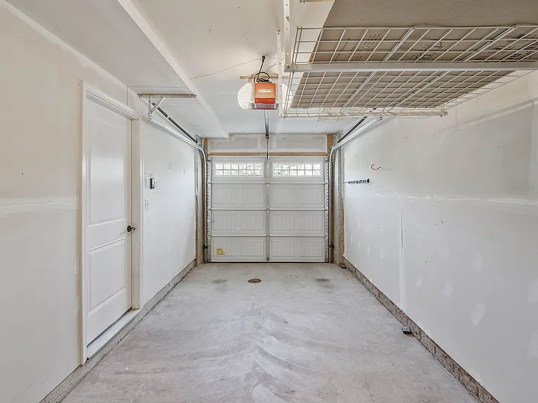 10711 Hinton Way — Photo 45