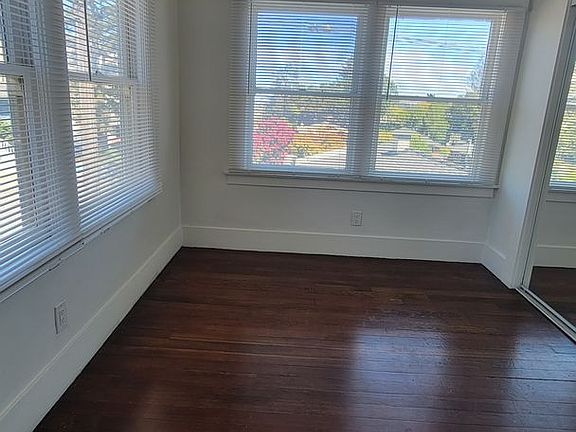 5th image of 800 Capitol St #914
