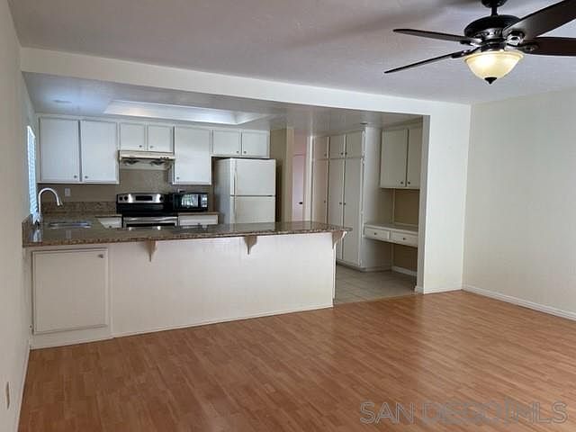 1st image of 13928 Barrymore St