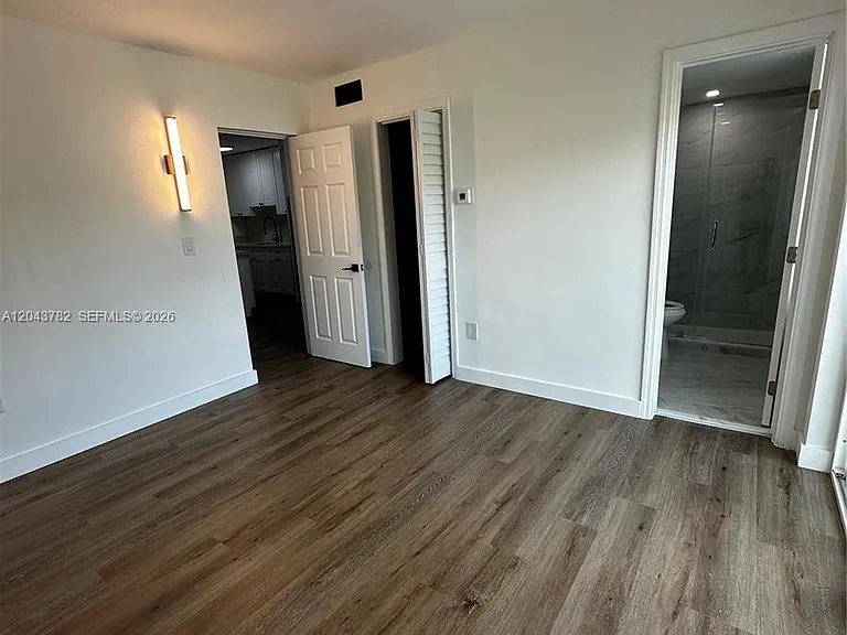1255 W 49th Pl #E205 — Photo 7
