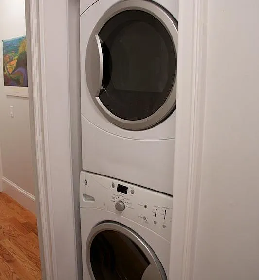 1089 Beacon St #1 — Photo 10