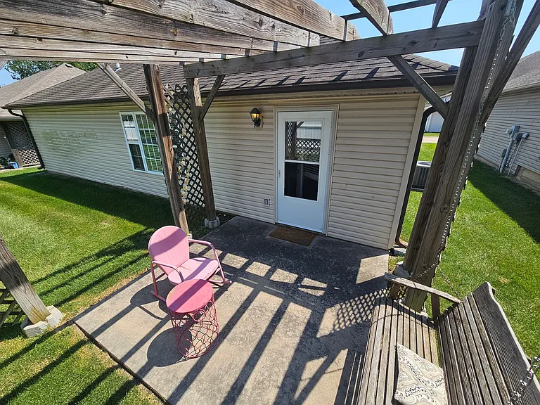 1905 Sideview Ln — Photo 7