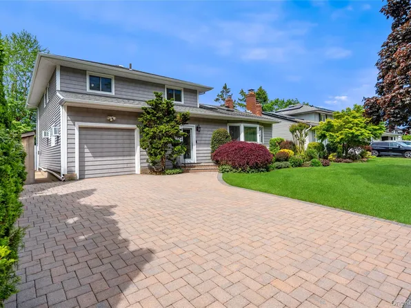 3305 Beltagh Avenue, Wantagh, NY 11793