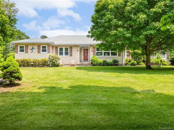 1 Circle Drive East, Ridgefield, CT 06877