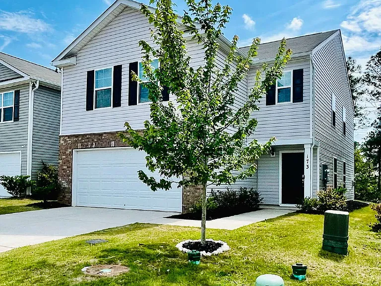 173 Dunham Rd — Photo 2