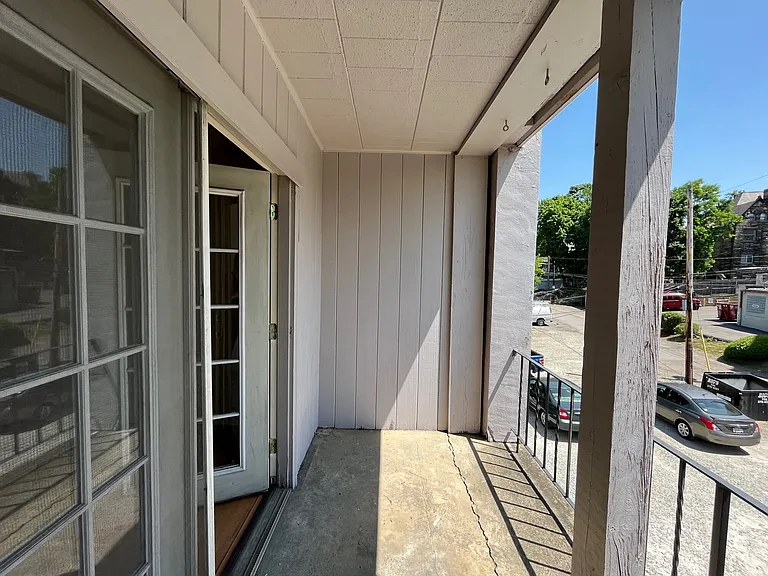 6780 5th Ave — Photo 18