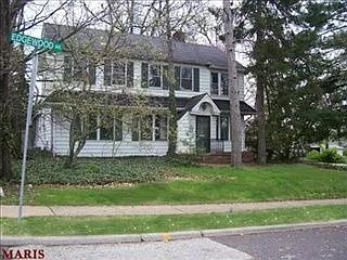 702 Edgewood Ave photo 1