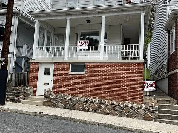 576 Lewis St, Minersville, PA 17954