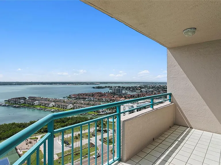 1540 Gulf Blvd #2107 — Photo 37