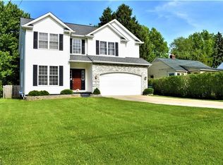 855 Lander Rd, Mayfield Village, OH 44143