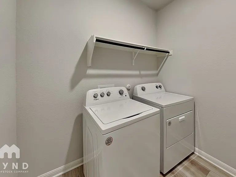 8003 Andravida Dr — Photo 19