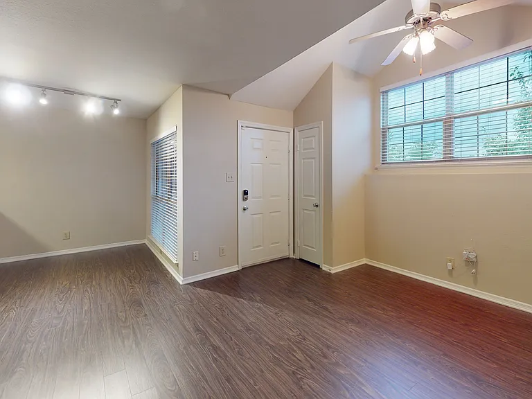 Dominion Lake Ridge — Photo 38