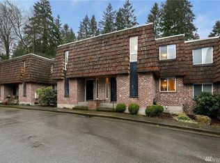 9025 236th St SW APT 4, Edmonds, WA 98026